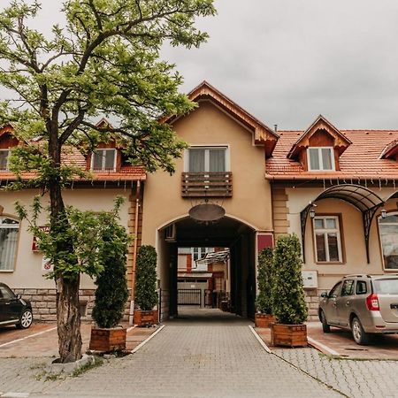 Pava City Odorheiu Secuiesc Extérieur photo