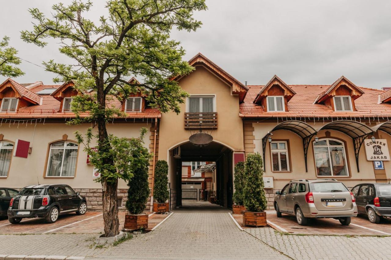 Pava City Odorheiu Secuiesc Extérieur photo
