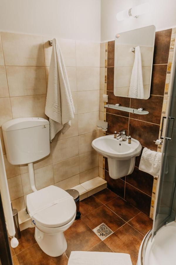 Pava City Odorheiu Secuiesc Extérieur photo